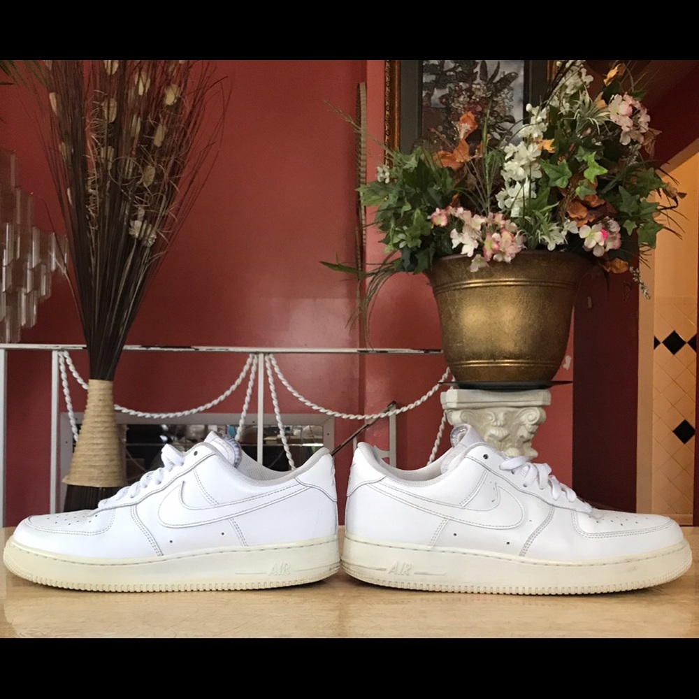 Nike Air Force 1 men’s size 10.5